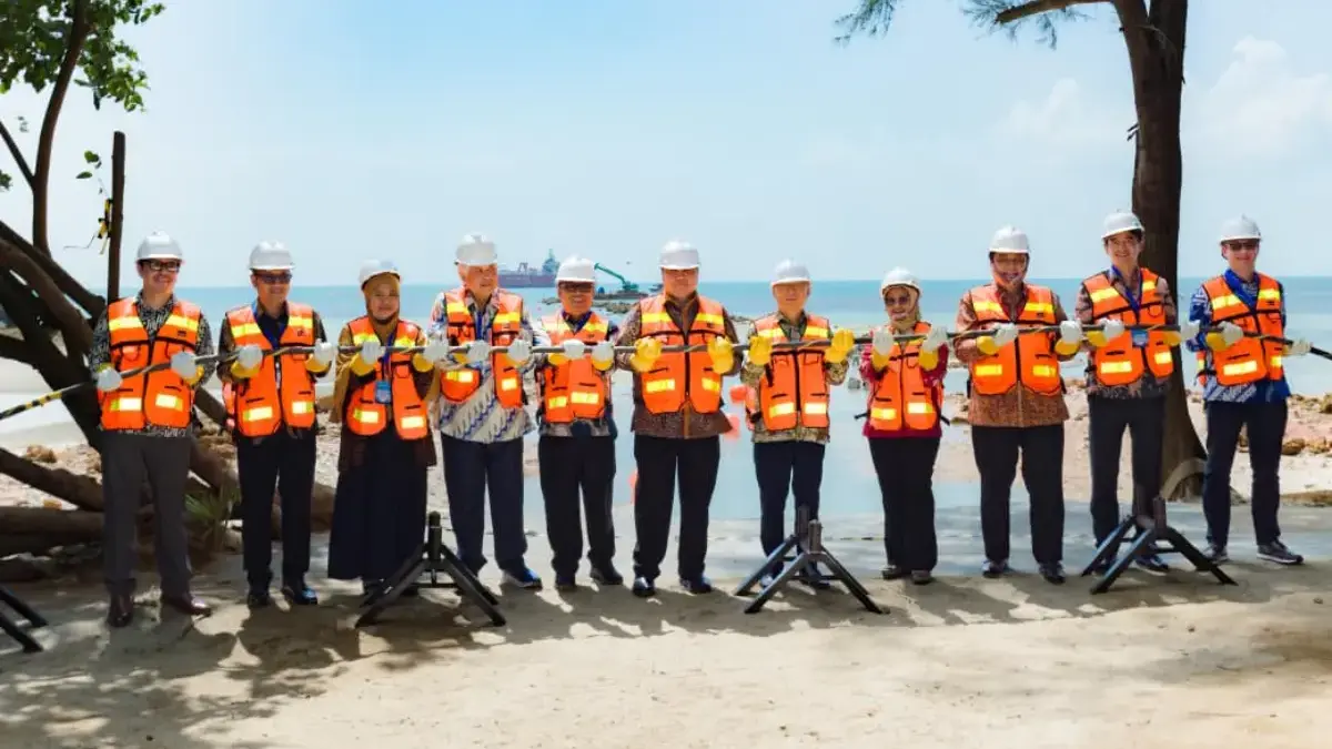 TelkomGroup, Nongsa Digital Park, dan BW Digital Perkuat Gerbang Digital Indonesia lewat Sistem Kabel Laut NCC (Kiri ke kanan) Mike Wiluan (Chief Executive Officer Nongsa Digital Park), Setyanto Hantoro (Managing Director