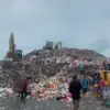 Ilustras timbunan sampah di TPA Galuga Bogor. Foto: Sekar Andini