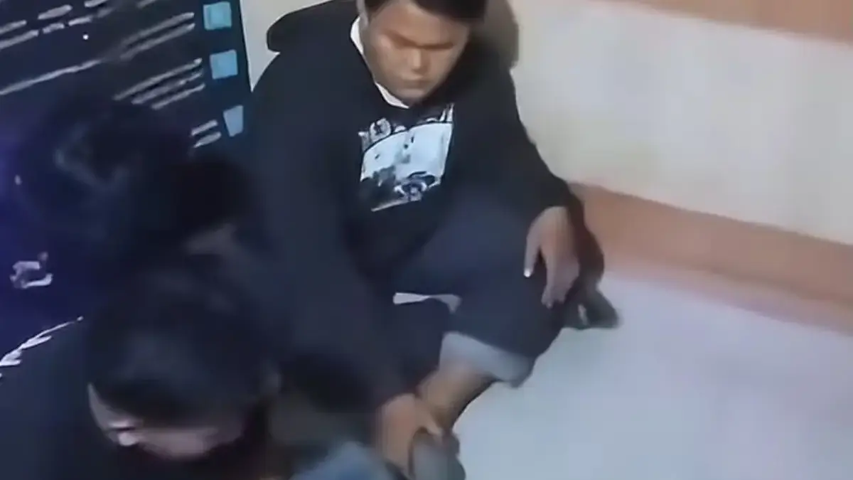 Viral Ojol Tangkap ‘Begal’ hingga Dapat Perhatian KDM, Polisi Pastikan Tak Ada Senjata Tajam dan Unsur Pidana Viral Ojol Tangkap ‘Begal’ hingga Dapat Perhatian KDM, Polisi Pastikan Tak Ada Senjata Tajam dan Unsur Pidana