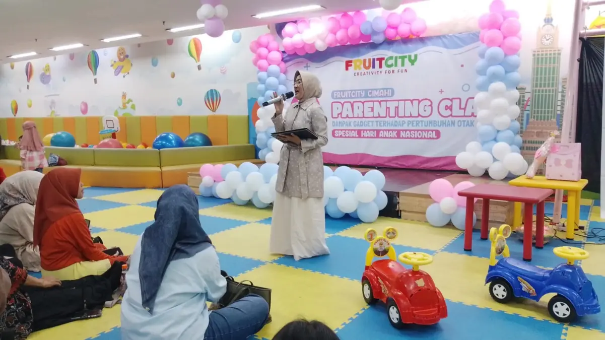 Generasi Emas Terancam? Irma Beberkan Dampak Gadget terhadap Perkembangan Anak di Cimahi Generasi Emas Terancam? Irma Beberkan Dampak Gadget terhadap Perkembangan Anak di Cimahi