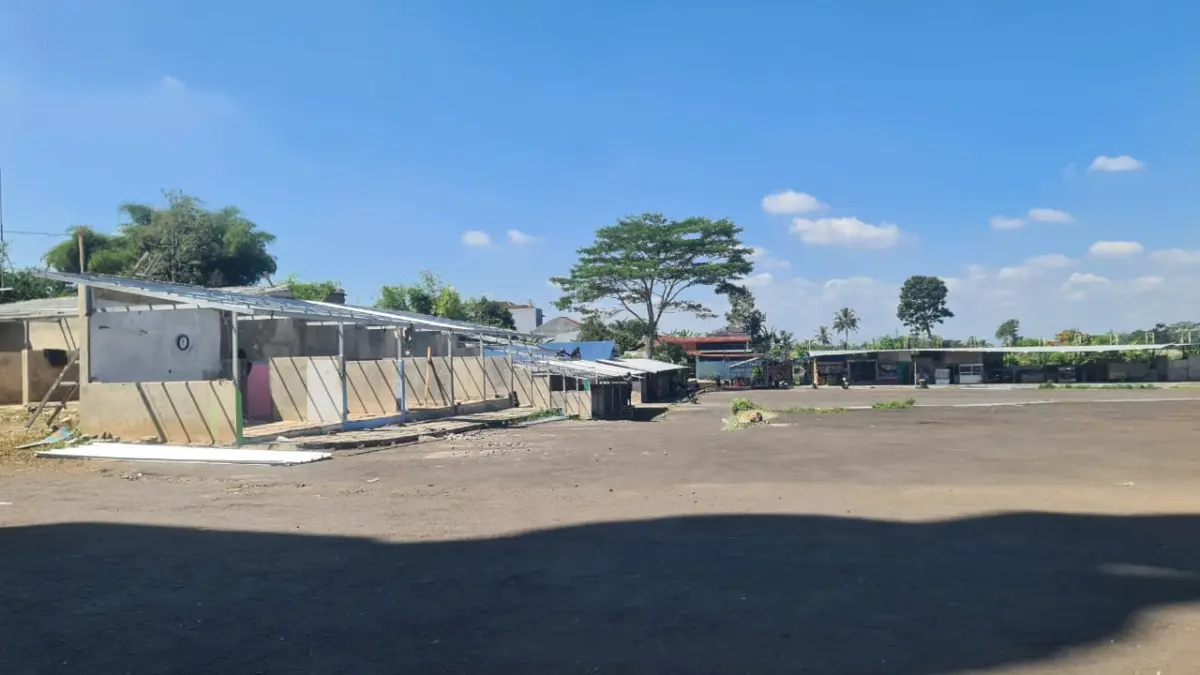 Kios Liar di Area Masjid Agung Tasikmalaya Dibongkar, Pedagang Mulai Tinggalkan Lokasi Aktibitas di area Masjid Agung Kabupaten Tasikmalaya