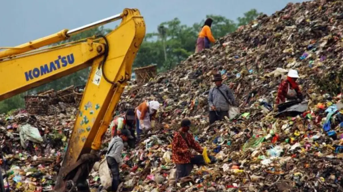 Peralihan dari Sarimukti ke Legoknangka Berpotensi Tambah Beban Operasional Persampahan di Cimahi Krisis Lahan TPA Sarimukti Picu Penumpukan Sampah, DPRD Kota Cimahi Beberkan Faktanya