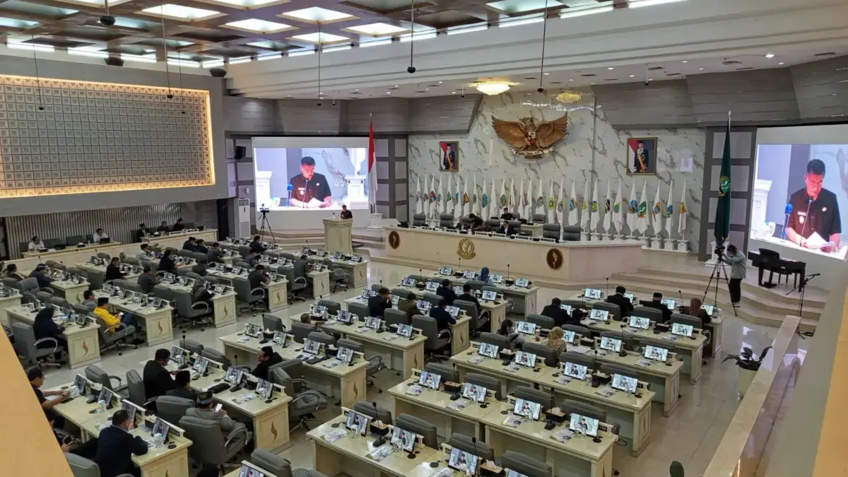 Wagub Irit Bicara Soal Pergantian Nama Provinsi Wagub Irit Bicara Soal Pergantian Nama Provinsi