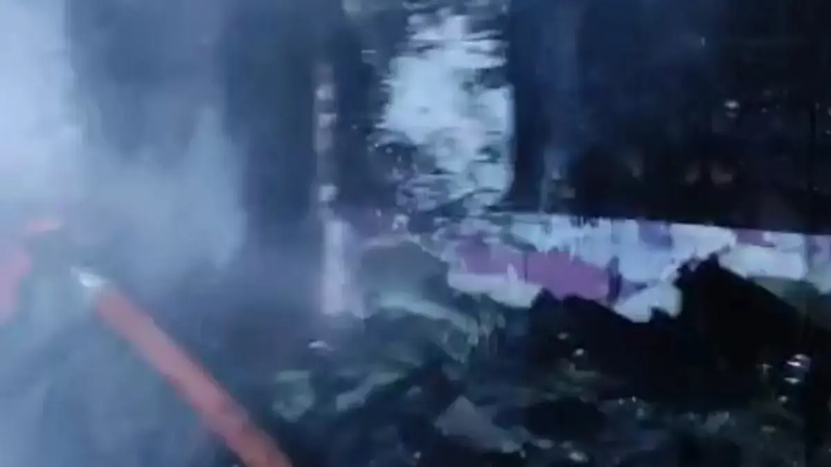 Rumah Dua Lantai di Cilendek Barat Bogor Terbakar, Dua Warga Terluka 