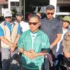 Bupati Bandung Dadang Supriatna usai mengikuti kegiatan gerakan Indonesia Asri di Kompleks Pemerintah Kabupate