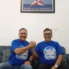 Ketua DPC Partai Demokrat Cimahi, Agung Budi Santoso (Kanan) dan Sekretaris DPC Partai Demokrat Cimahi, Iwan S