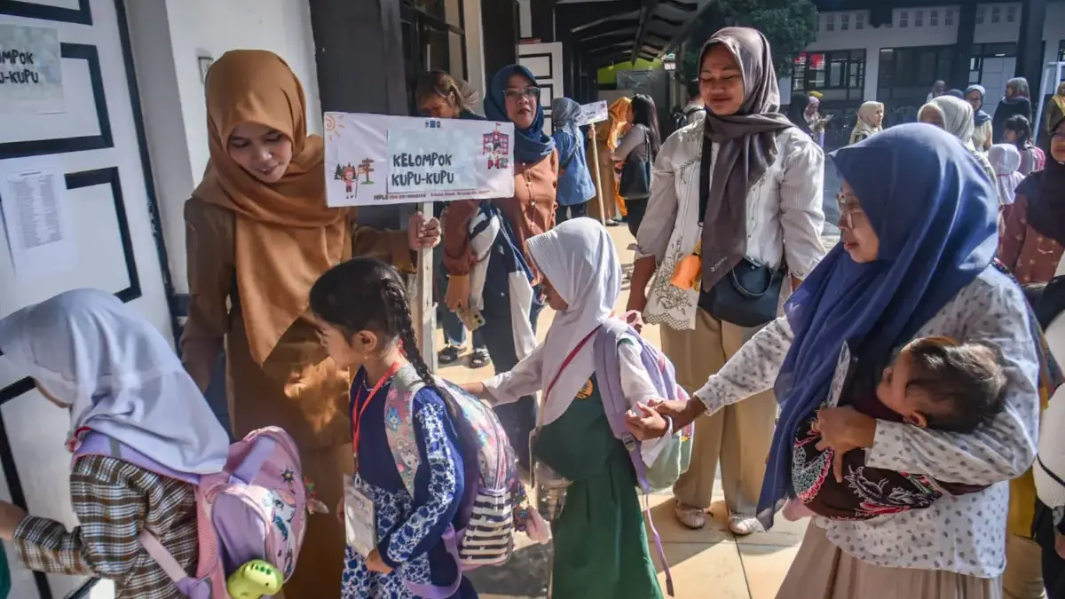 Pemkot Cimahi Beri Fleksibilitas Absensi ASN untuk Antar Anak di Hari Pertama Sekolah Pemkot Cimahi Beri Fleksibilitas Absensi ASN untuk Antar Anak di Hari Pertama Sekolah