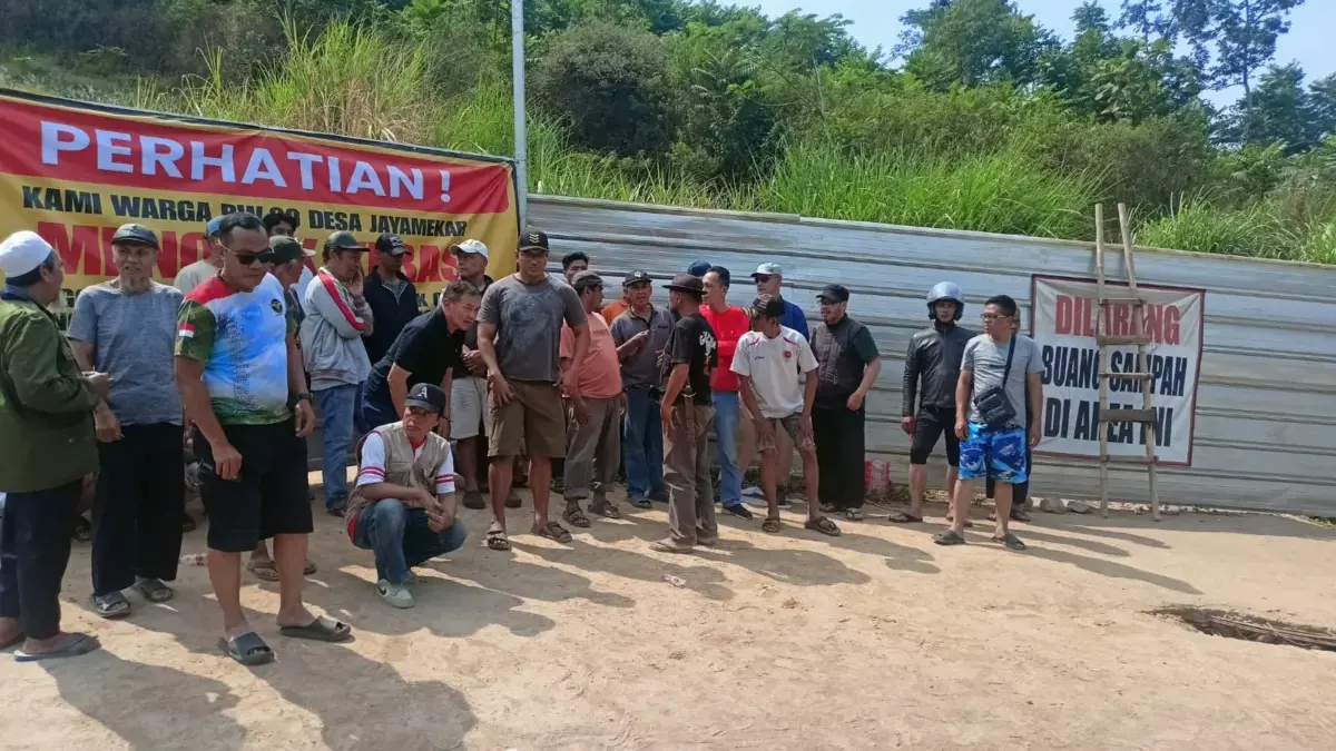 Warga Minta Proyek Galian G-Land Padalarang Dihentikan, Khawatir Tebing Longsor Warga Minta Proyek Galian G-Land Padalarang Dihentikan, Khawatir Tebing Longsor