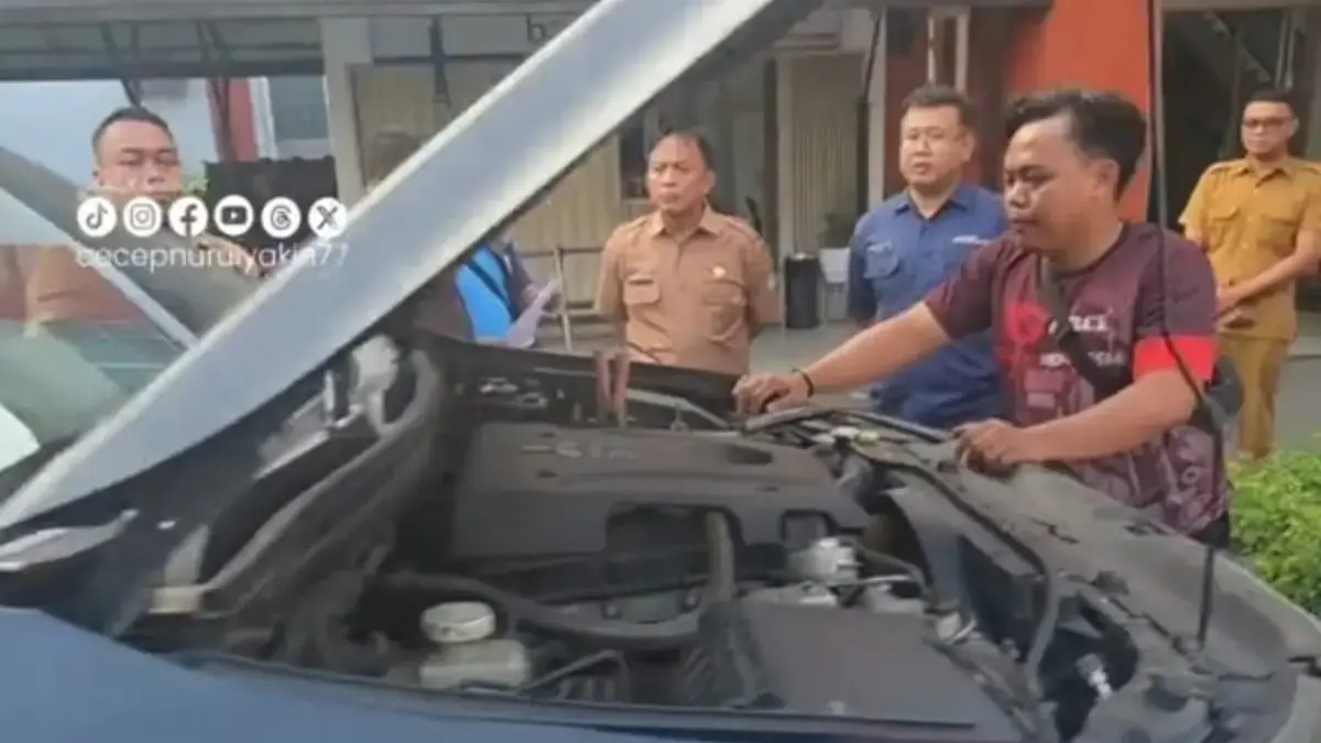  Bupati Tasikmalaya Posting Video Mobil Dinas Mogok di Medsos, Netizen: Bilang Saja Mau Ganti Mobil Baru