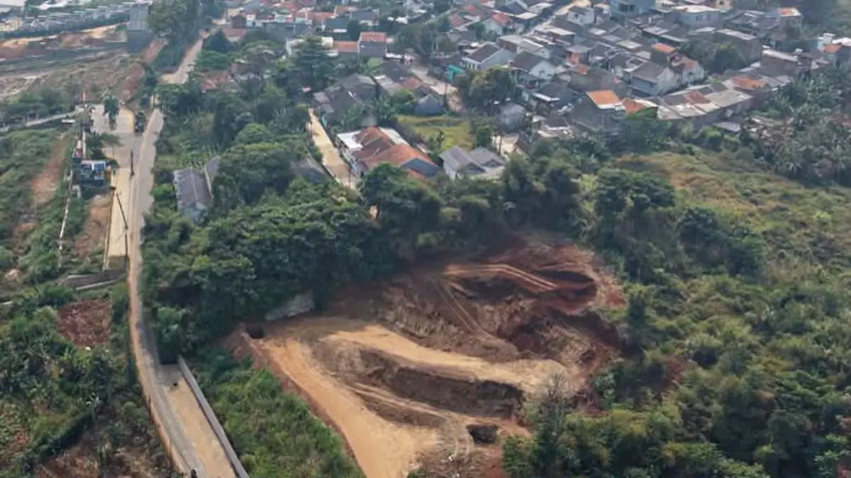 Proyek Cut and Fill PT GAN Property Ancam Permukiman Warga di Padalarang! Proyek Cut and Fill PT GAN Property Ancam Permukiman Warga di Padalarang!