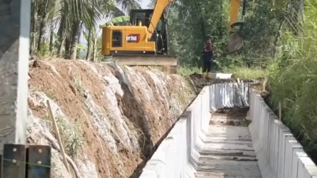 BBWS Citanduy tengah menjalankan proyek rehabilitasi Daerah Irigasi (D.I.) Cikunten II Tasikmalaya untuk menin