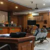 Sidang Lanjutan Korupsi Ijon Proyek Bekasi, Jaksa Cecar Ade Kunang Soal Uang Pemberian dari Sarjan