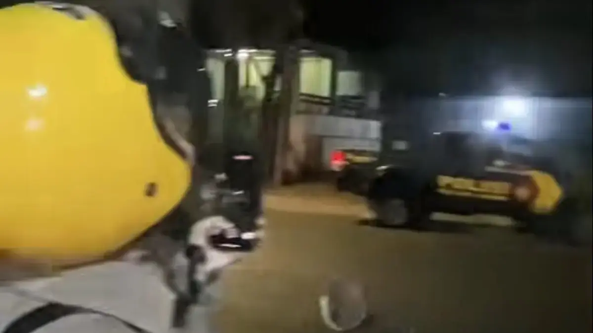 Tangkap layar unggahan sosial media adanya seorang perempuan di bandung meminta diantarkan pulang kerumahnya k