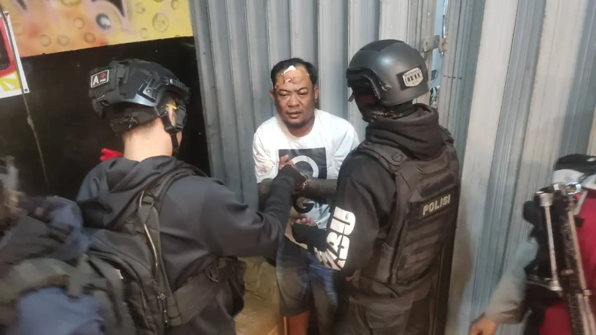 Diduga Ancam Warga, Pria di Cibolerang Bandung Diamankan Petugas Diduga Ancam Warga, Pria di Cibolerang Bandung Diamankan Petugas