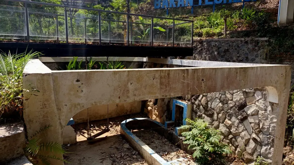 Seke Bakan Teureup di Ujung Berung. (Son)