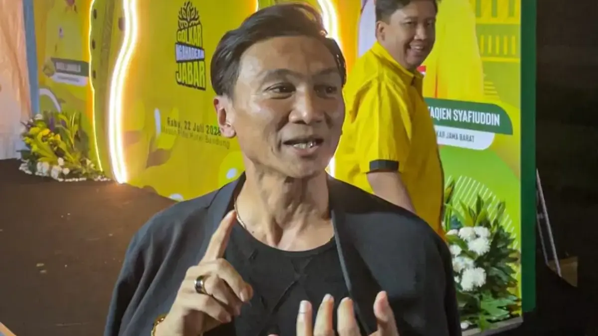 Tampil di Acara Golkar, Anji Pastikan Belum Tertarik Gabung Partai Tampil di Acara Golkar, Anji Pastikan Belum Tertarik Gabung Partai