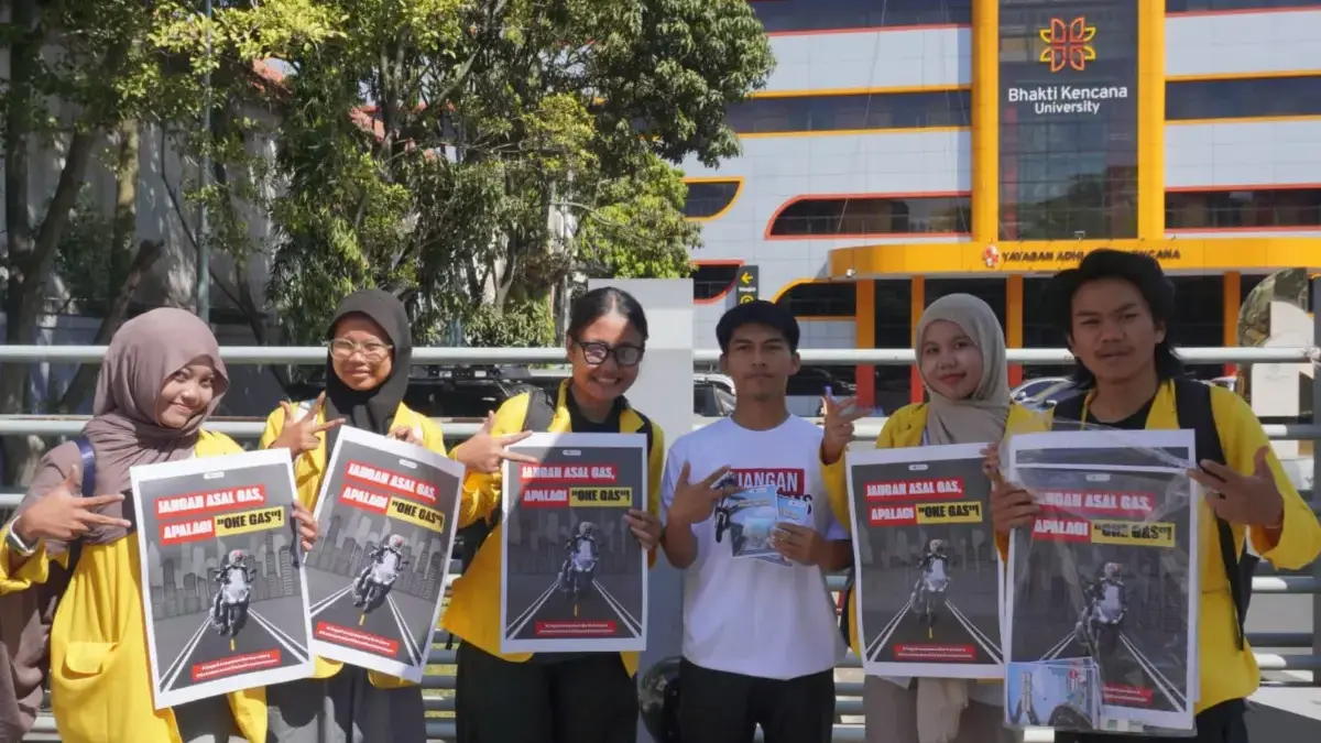 "Save Drive, Save Life", Kampanye Mahasiswa Bhakti Kencana Tingkatkan Kesadaran Berkendara Bhakti Kencana University