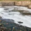 Sungai Cihaur KBB Berbusa dan Berbau, Warga Sebut Pencemaran Berlangsung 25 Tahun
