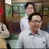 Manager Marketing PT Nam-Nam, Sandi, saat memberikan klarifikasi usai dipanggil Disnaker Kota Cimahi terkait p