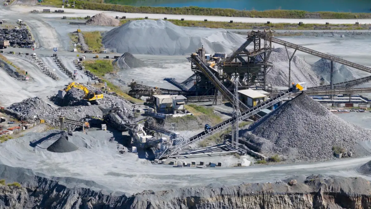 OJK Bentuk Satgas Baru untuk Awasi Bursa Mineral? OJK Bentuk Satgas Baru untuk Awasi Bursa Mineral?