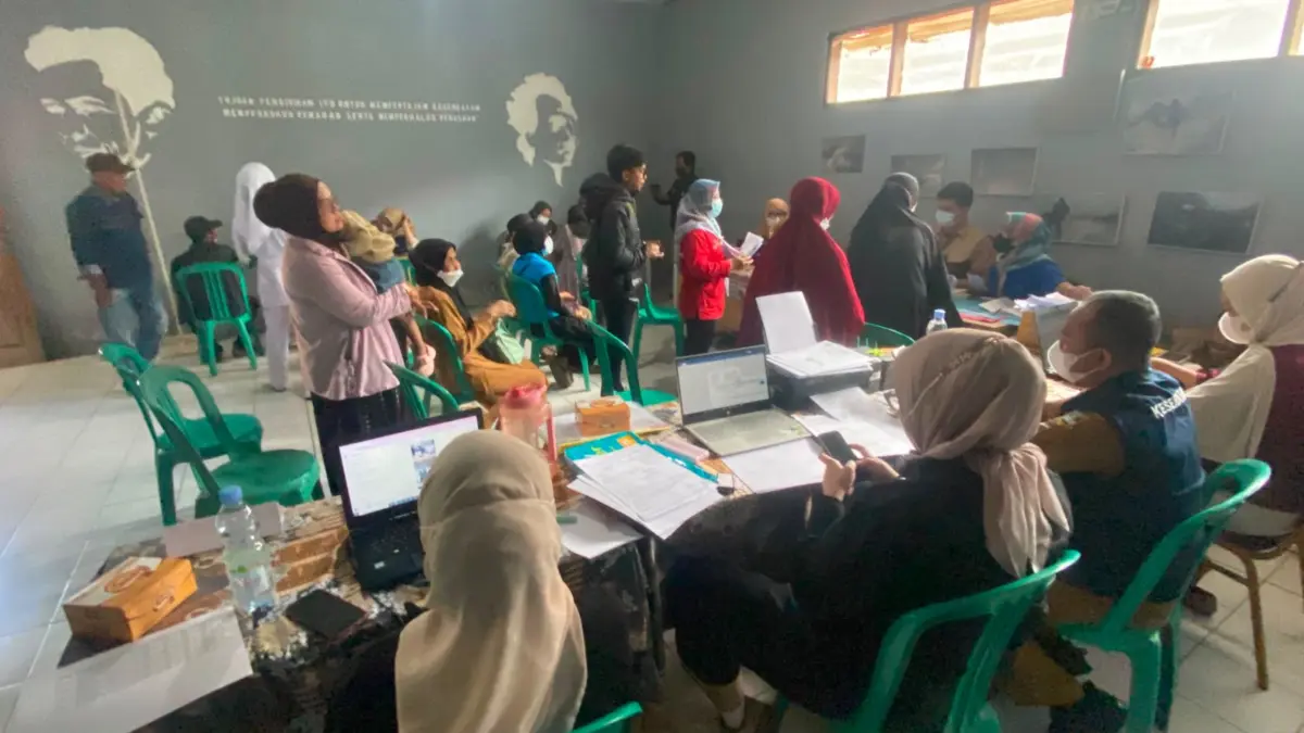 Skrining Dinkes KBB Ungkap Gangguan Pernapasan hingga Suspek TB di Kawasan Industri Kapur