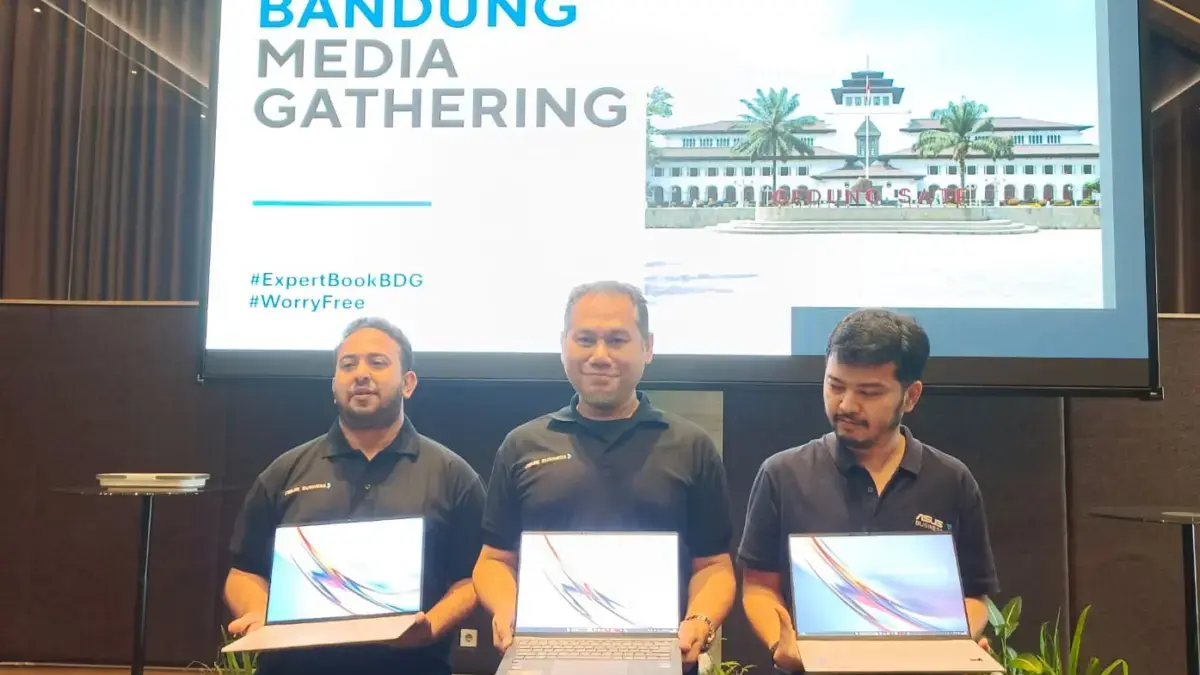 ASUS Tegaskan ExpertBook Ultra sebagai The Flagship of the Industry. Period. ASUS