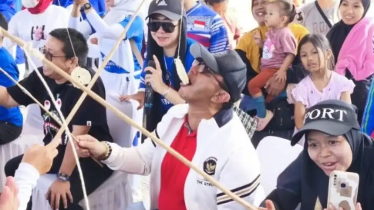 DPD Partai Demokrat Jawa Barat menggelar Lomba Rakyat di Sport Jabar Arcamanik, Kota Bandung, Minggu (2382026