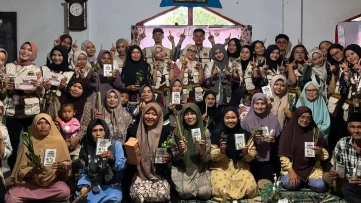 Mahasiswa KKN Edukasi Warga Kampung Cisereuh Manfaatkan TOGA, Kenalkan Sabun Cuci Tangan Ramah Lingkungan
