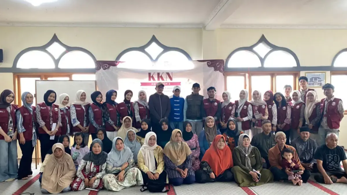 SEHATI ALAMENDAH: Edukasi Cegah Hipertensi dan Cek Kesehatan Gratis Bagi Warga Desa Alamendah