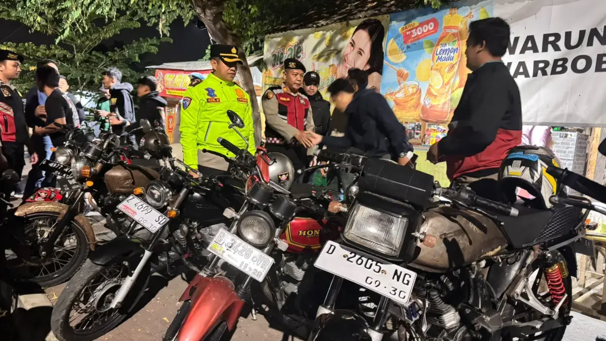 Kapolres Tasikmalaya Ikuti Patroli Malam, Sasar Titik Keramaian dan Rawan C3
