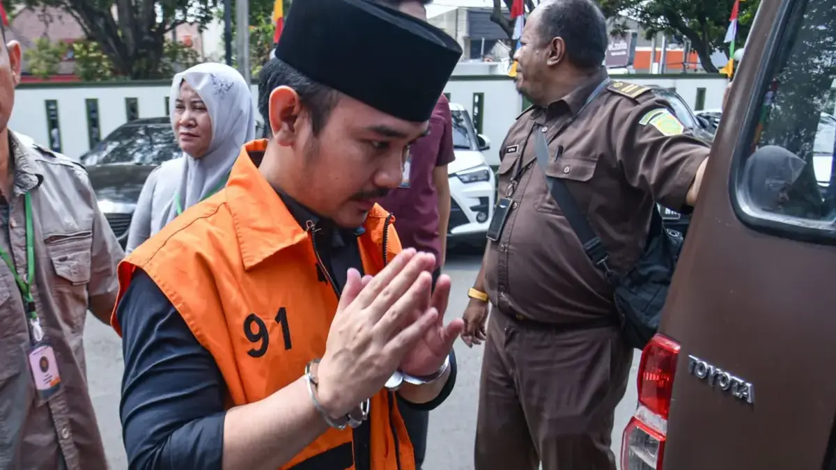 Bacakan Nota Pembelaan Kasus Ijon Proyek Bekasi, Ade Kunang Soroti Hal Ini Bacakan Nota Pembelaan Kasus Ijon Proyek Bekasi, Ade Kunang Soroti Hal Ini