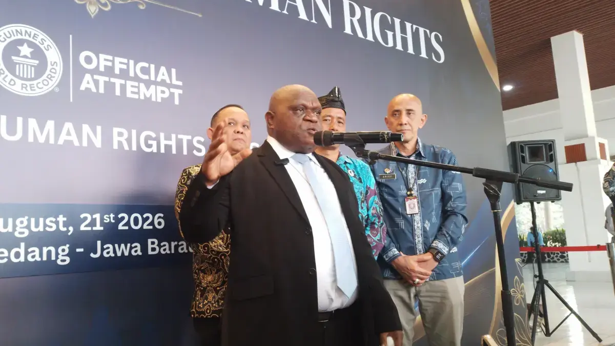 KemenHAM Raih Guinness World Record, Natalius Pigai: Ini Satu-Satunya Kementerian yang Dapat Rekor Dunia KemenHAM Raih Guinness World Record, Natalius Pigai: Ini Satu-Satunya Kementerian yang Dapat Rekor Dunia