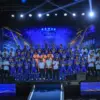 Pemain dan ofisial tim Persib Bandung diperkenalkan kepada penonton saat peluncuran jersey dan tim Persib Band