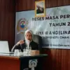 Anggota Komisi I DPRD Kota Cimahi Fraksi PPP Fitriyani Angelina berdialog dengan warga saat melaksanakan Reses
