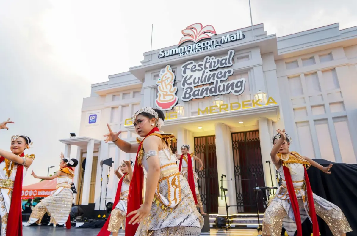 Jelajahi Kuliner Legendaris Bandung dalam Satu Destinasi di Festival Kuliner Bandung