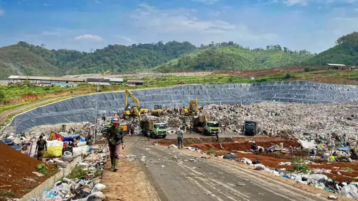 Pemkab Bandung Barat Didesak Alokasikan APBD 3 Persen Demi Atasi Krisis Sampah Porsi anggaran pengelolaan sampah di Kabupaten Bandung Barat belum menyentuh angka ideal yang ditetapkan Pemer