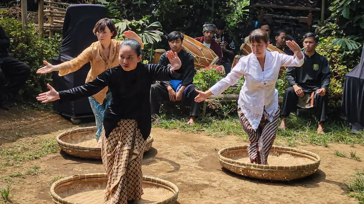 Parade Budaya Bakal Kuasai Jalanan Lembang dan Parongpong Pekan Ini Parade Budaya Bakal Kuasai Jalanan Lembang dan Parongpong Pekan Ini