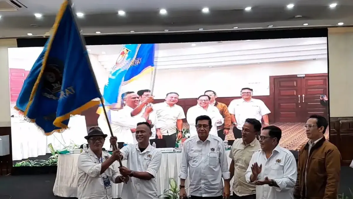 Tantan Sulthon Bukhawan Terpilih Pimpin PWI Jabar 2026–2031, Oland Sibarani Kembali Nahkodai Dewan Kehormatan Tantan Sulthon Bukhawan Terpilih Pimpin PWI Jabar 2026–2031, Oland Sibarani Kembali Nahkodai Dewan Kehormatan