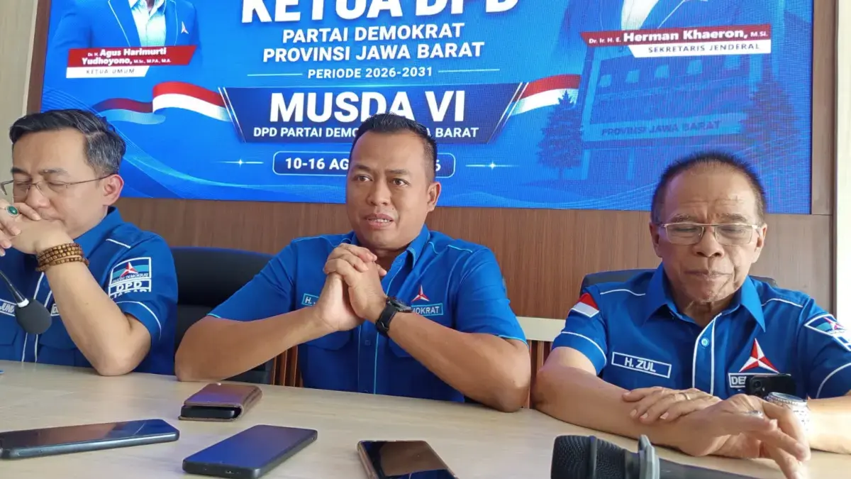 Steering Committee (SC) Musda Jenal Arifin (tengah) menyampaikan progres pendaftaran. (son)