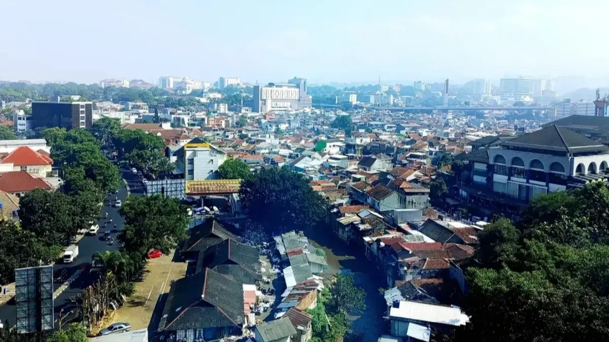 Fitur Imah Aing Dibuka, Warga Jabar Kini Bisa Ajukan Perbaikan Rutilahu Ilustrasi kawasan padat penduduk di Kota Bandung (son)