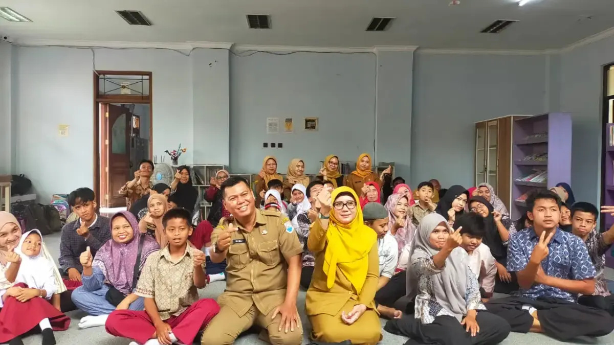Perpustakaan Kota Cimahi Tegaskan Komitmen sebagai Ruang Literasi yang Ramah dan Inklusif bagi Difabel Perpustakaan Kota Cimahi memperkuat komitmen menghadirkan ruang literasi yang ramah, aman, dan inklusif bagi p