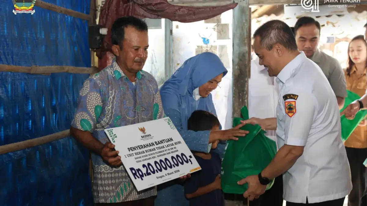 Hari Jadi Ke-81 Jateng: Masif Perbaiki Rumah, Bangkitkan Ekonomi Penghuni yang Lemah Hari Jadi Ke-81 Jateng: Masif Perbaiki Rumah, Bangkitkan Ekonomi Penghuni yang Lemah