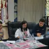 Kepala Direktorat Pengawasan Lembaga Jasa Keuangan 2 OJK Provinsi Jawa Barat, Riyanti Dwiyani (tengah). Jum\'at