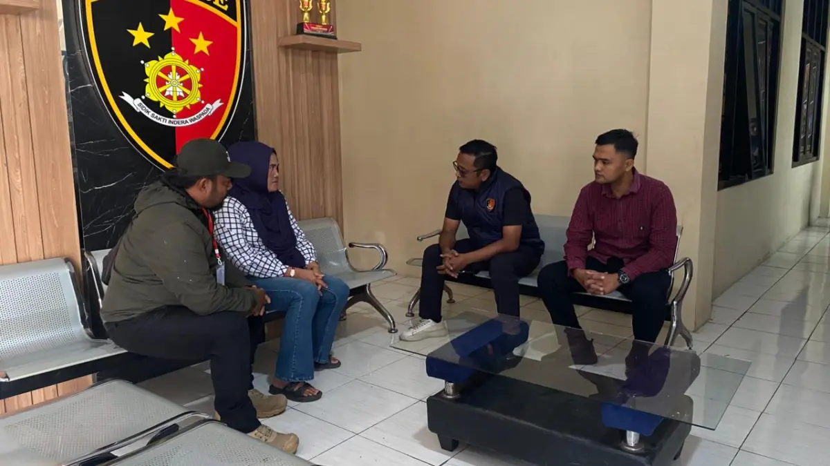 Sempat Mengaku Jadi Pemandu Lagu di Bekasi, IRT Asal Tasikmalaya Ternyata Bersembunyi di Sumedang Sempat Mengaku Jadi Pemandu Lagu di Bekasi, IRT Asal Tasikmalaya Ternyata Bersembunyi di Sumedang