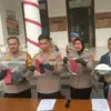 Dok. Polrestabes Bandung saat ungkap kasus jambret yang terjadi di Jalan Lengkong Besar. Senin (10/8). Foto. S