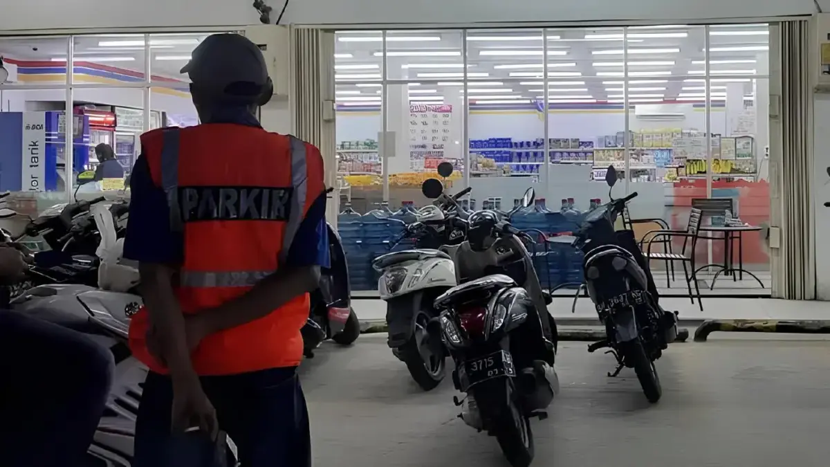 Parkir Liar di Cimahi Belum Ditindak Tegas, Dishub Masih Andalkan Edukasi parkir liar