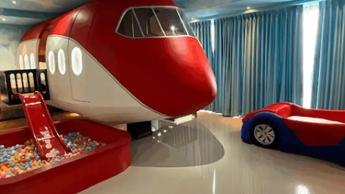 Staycation Makin Seru! Avery de’Grandcity Hotel Bandung Hadirkan Kamar Thematic Fire Fighter dan Jetair Plane