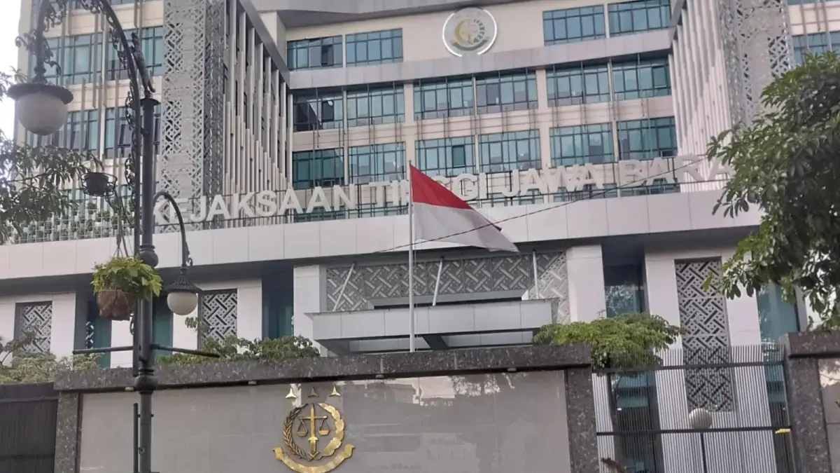 Gedung Kejaksaan Tinggi Jawa Barat, Kota Bandung, Senin (21/9). Foto: Dimas Rachmatsyah / Jabar Ekspres