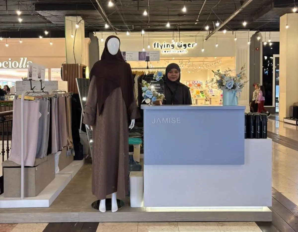 Jamise Syari Hadir di PVJ, Buktikan Busana Syar’i Bisa Tetap Stylish dan Kekinian
