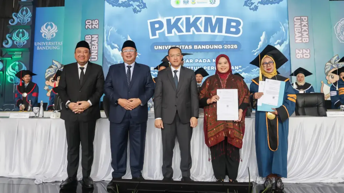 SK Alih Kelola Diserahkan, Universitas Bandung Diminta Perkuat Mutu dan Riset Universitas